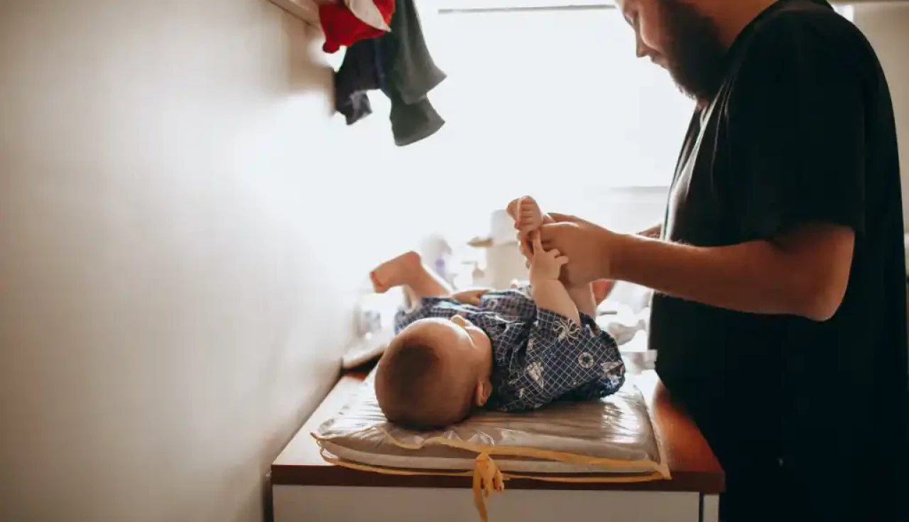 Mãe de Primeira Viagem: Devo Puxar a Pele do Pênis do Bebê?