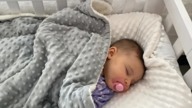 Bebê Só Dorme no Peito? O Passo a Passo Para Ele Dormir Tranquilo no Berço