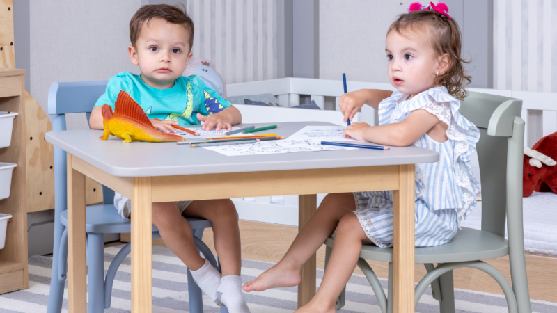O papel da mesinha e cadeirinha no desenvolvimento infantil